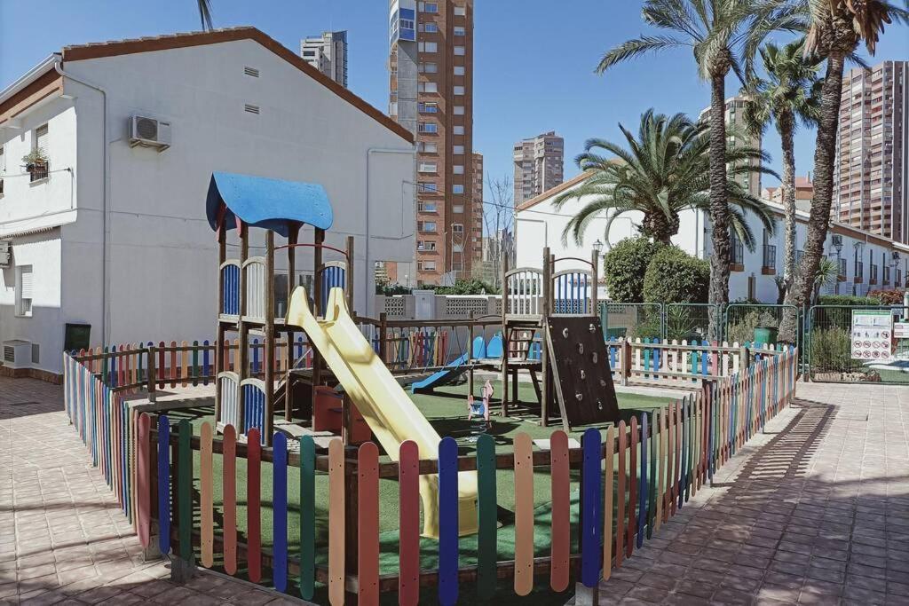 2 Bedroom Townhouse In Beautiful Gated Complex Benidorm Exteriér fotografie