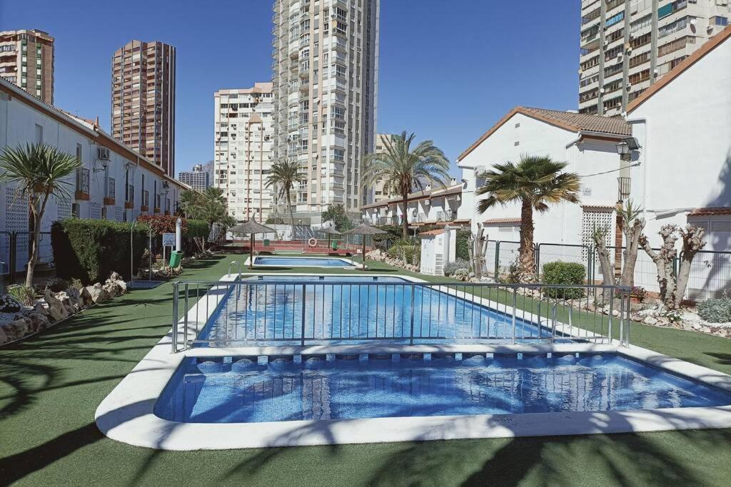 2 Bedroom Townhouse In Beautiful Gated Complex Benidorm Exteriér fotografie